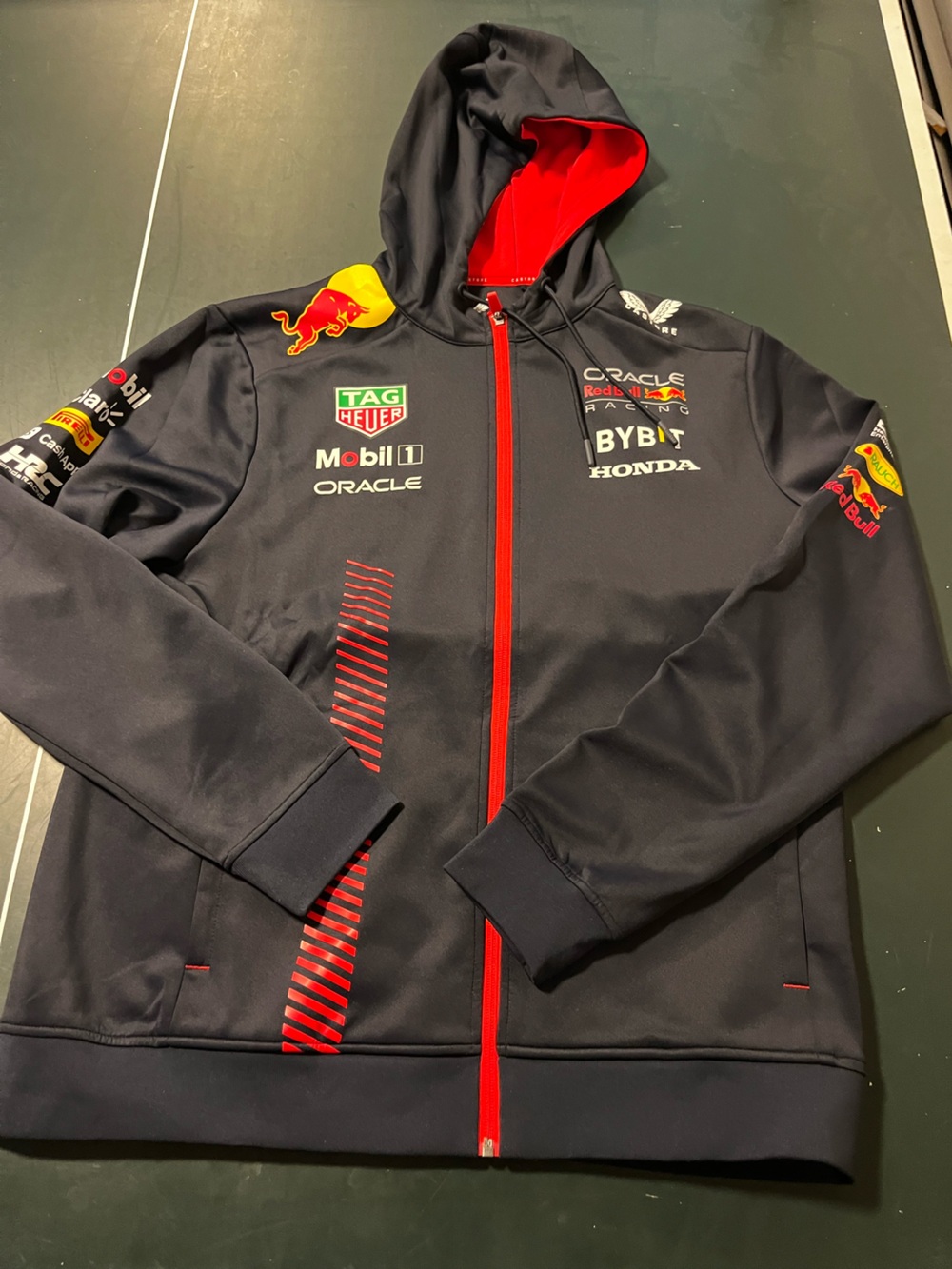 Castore  Formula 1 Hoodie Size XL NWOT